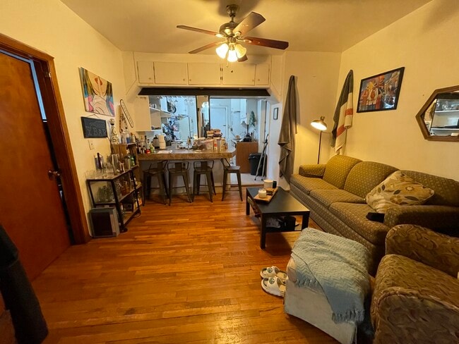 Photo - 46 Park Vale Ave Unidad 3