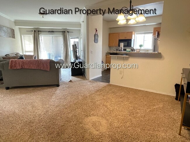 Photo - Eden Prairie Southwest Station Condo, 2 Full Baths, 1 Parking Space, Amenity Rich Building Unidad 2202