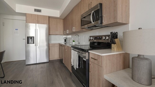 Photo - 1025 E 25th St Unit 605
