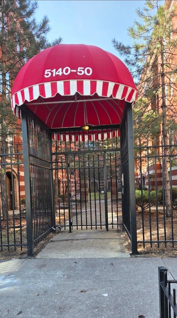 Photo - 5142 S King Dr