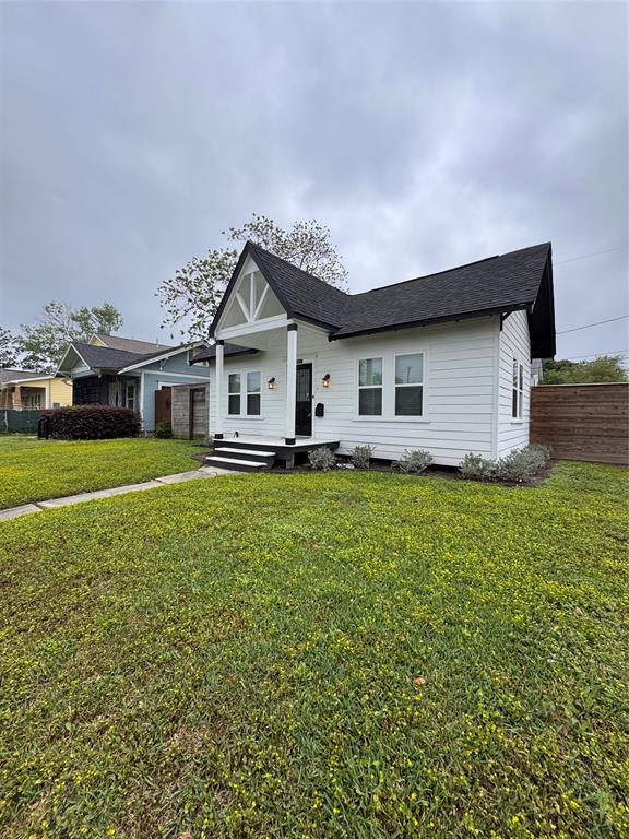 Photo - 211 Cottage St Casa