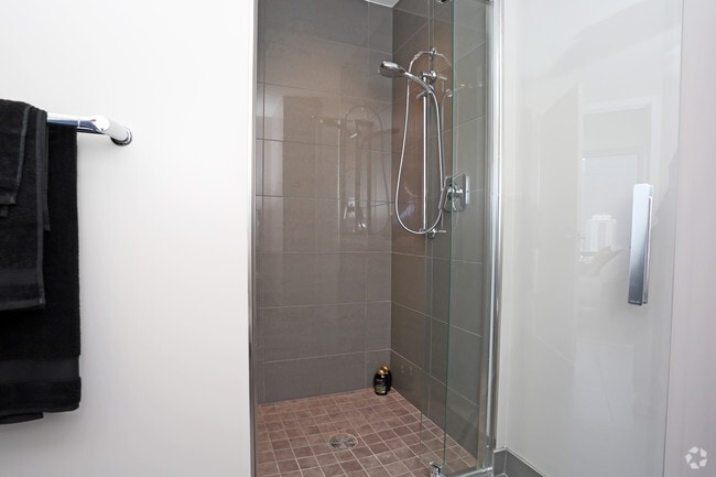 Bathroom - North X Northwest Apartments