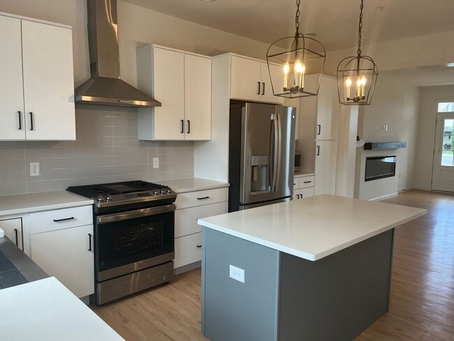 Photo - Newly Constructed 3 bedroom 2.5 bathroom L...