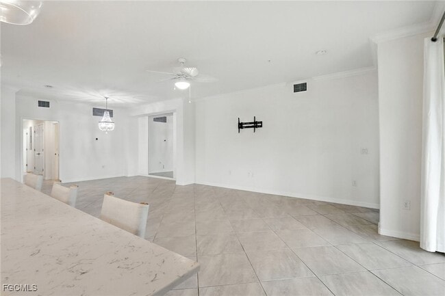 Photo - 12039 Hawthorn Lake Dr Unit 102