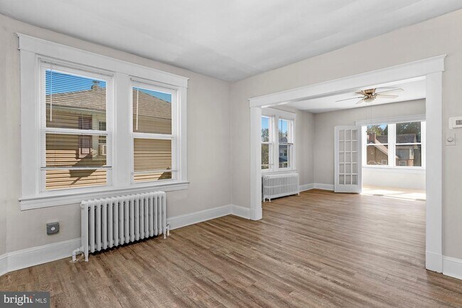 Photo - 639 Plymouth Rd