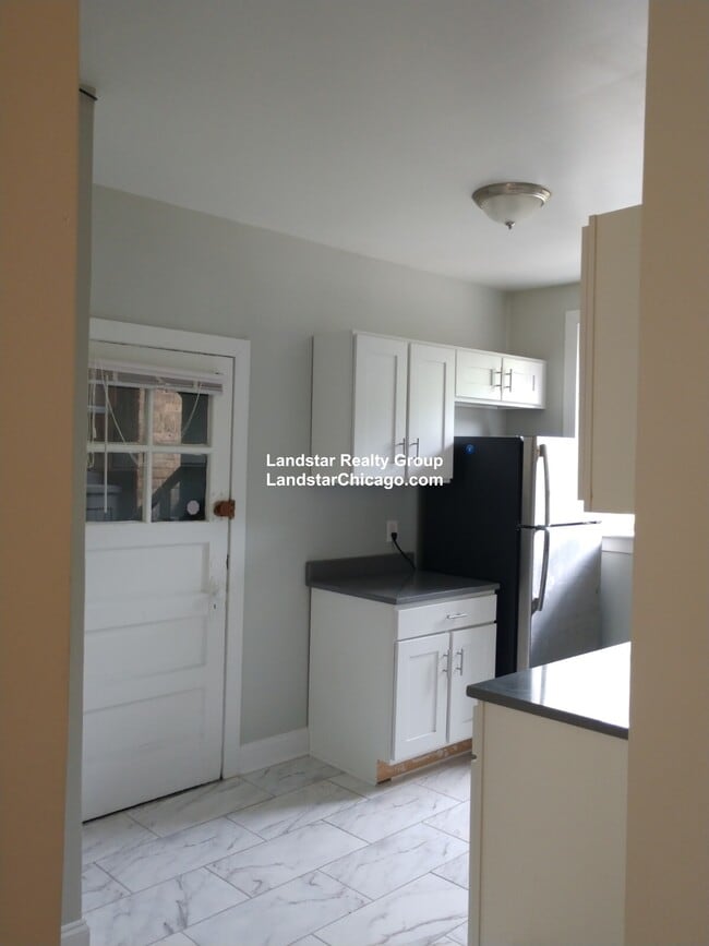 Photo - 732 Reba Pl Unit C2