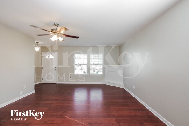 Photo - 1425 Logan Patrick Court