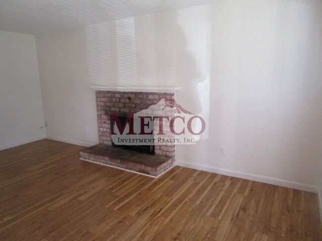 Photo - 06804 Unidad A