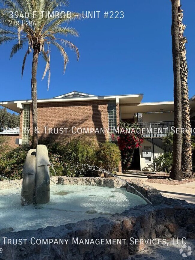 Building Photo - Retro Eden Roc Gardens Charmer! Unit #223 Rental