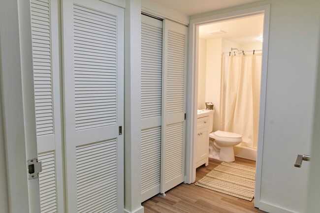 Sycamore Place Apartments