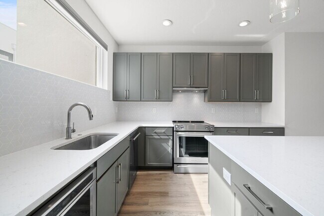Photo - BEAUTIFUL Townhome For Rent in Downtown St...