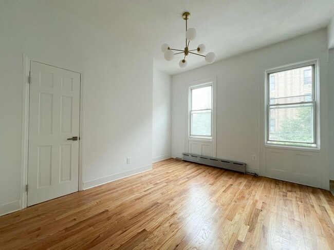 Photo - 42 STREET Unit 2F