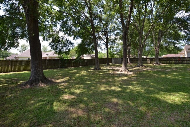 Photo - Zachary School District! 3 bedroom, 2 bath home in coveted Marita Terrace Subdivision