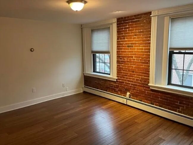 Photo - 388-392 Central Ave Unit 4