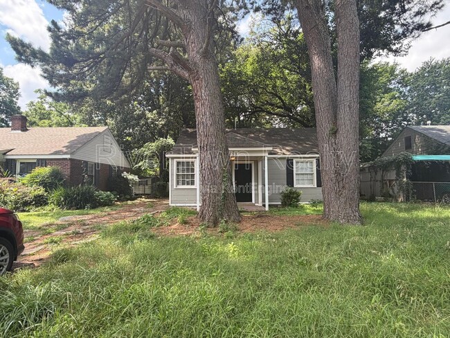 Building Photo - 3633 N Lloyd Cir