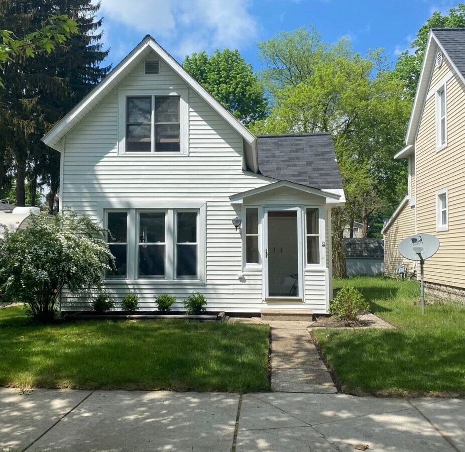 Photo - 518 W Seventh St