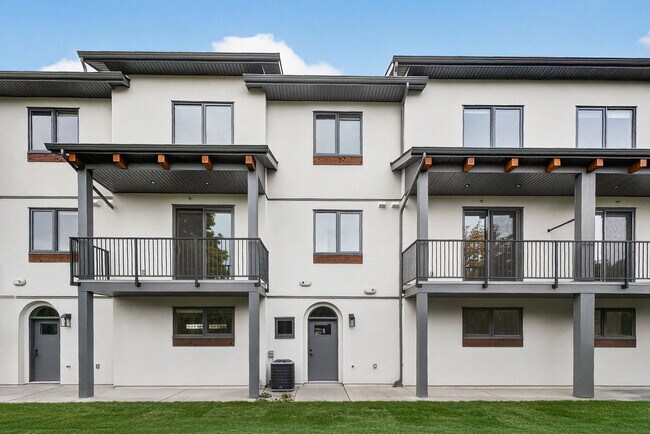 Photo - 852 Anders Rd