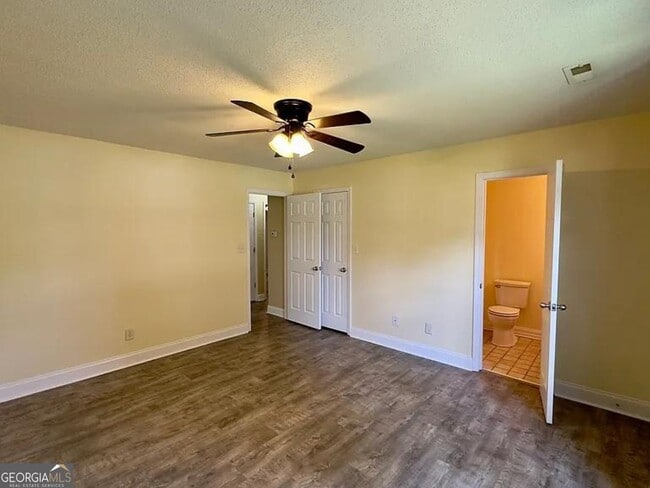 Photo - 17 Granite Way