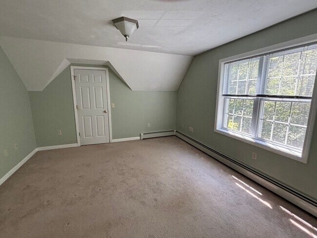 Photo - 7 George Howard Rd