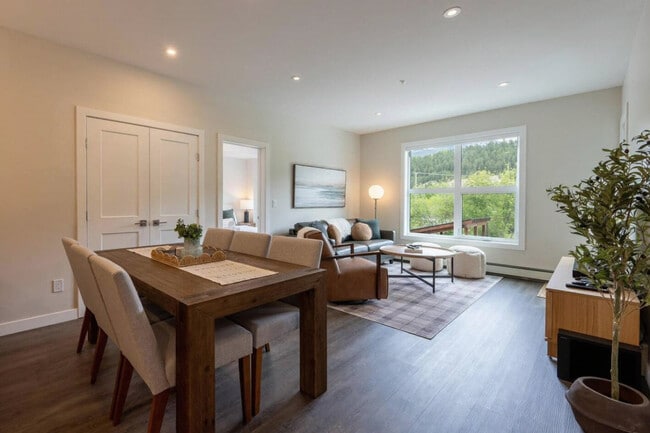 Photo - 901-907 7 St N Unité SI ID1308638P