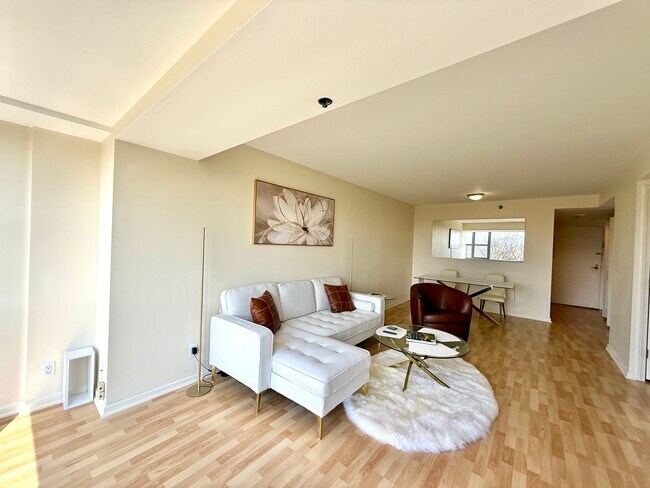 Photo - 170 Tremont St Unit 703