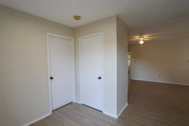 Photo - 5005 Ledgewood Way