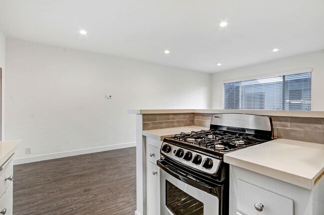 Photo - 519 Hill St in Santa Monica!  Steps to Mai...