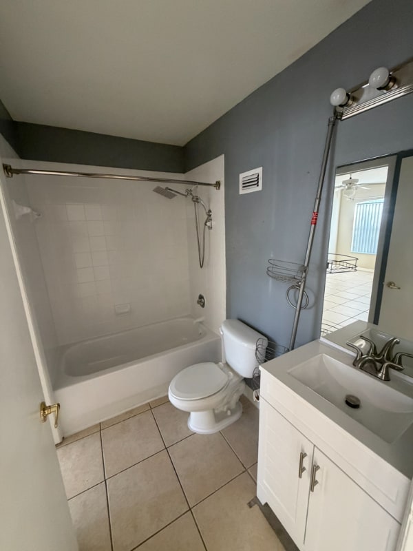 Photo - 679 Caribbean Dr