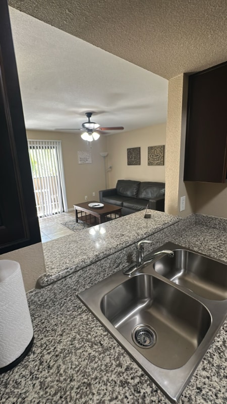 Photo - 5039 N 57th Ave Unidad Apt 212