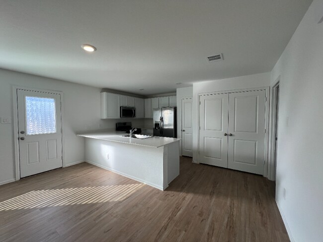 Photo - 314 Hbr Bnd Ct