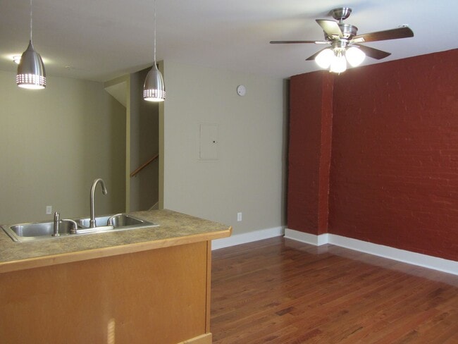 Photo - 26 Alfred St Unidad 204