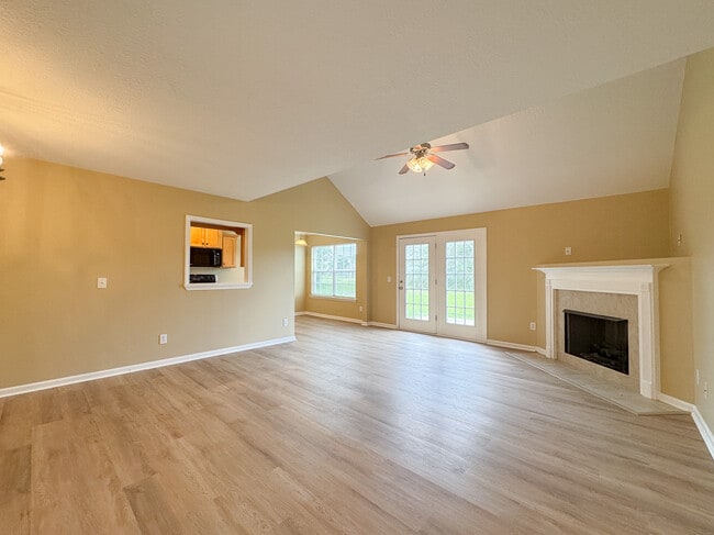 Photo - 304 Brina Rd