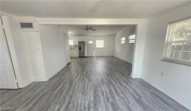 2248 Marina Park Dr