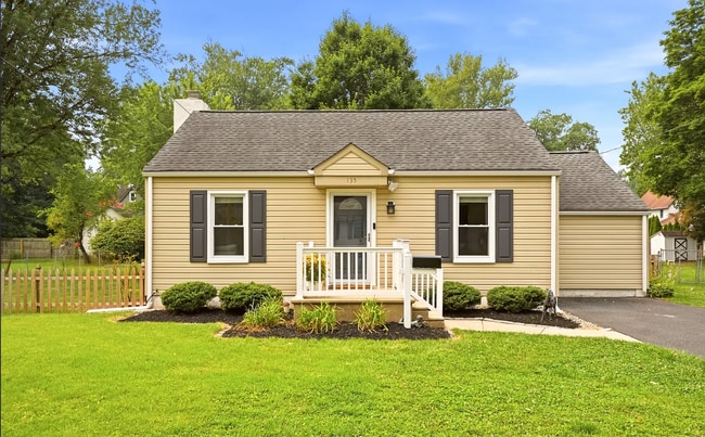 Photo - 135 Longshore Ave