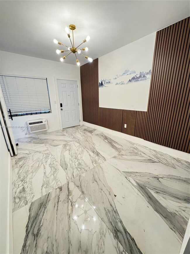 Photo - 110 NE 68th St Unidad B