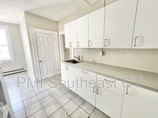 Photo - 92 Truman St Unit Apt 2