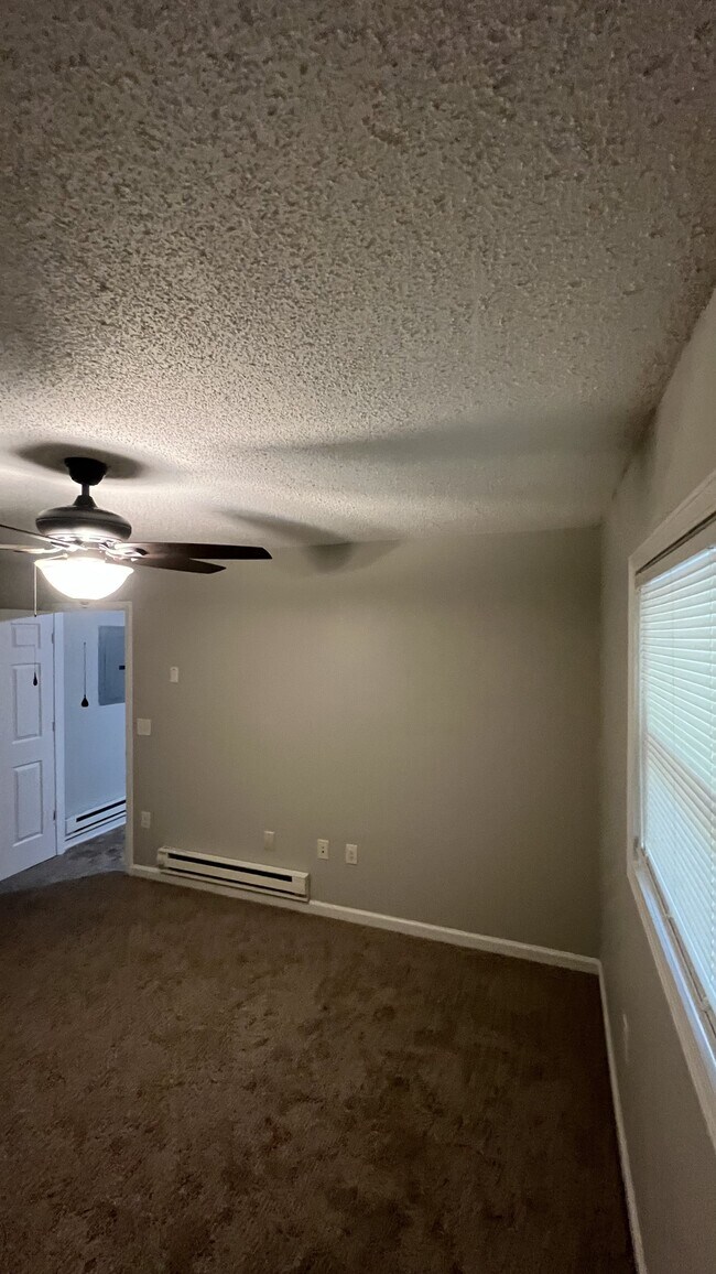 Photo - 1053 Rulnick St