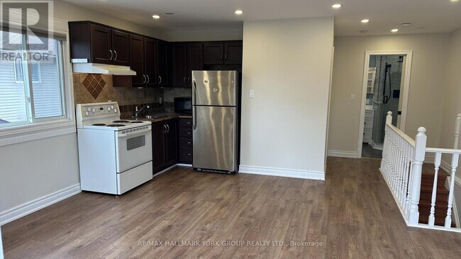 Photo - 210 Ways Bay Dr
