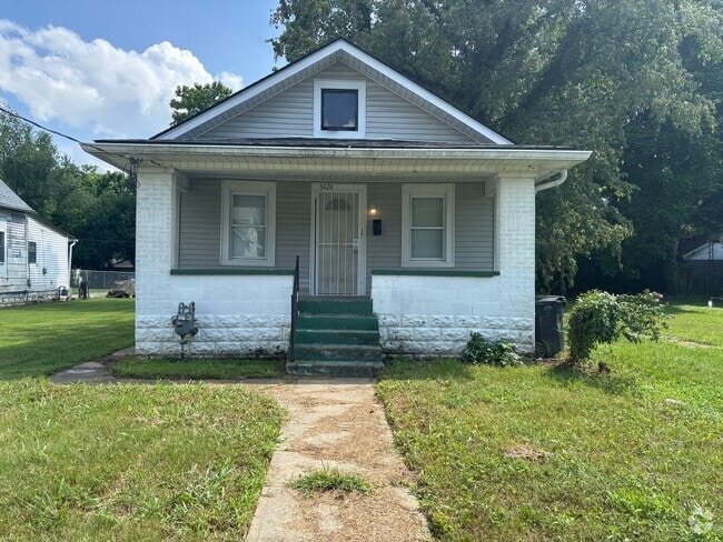 Building Photo - Charming 2BR/1BA Home with Modern Updates ...