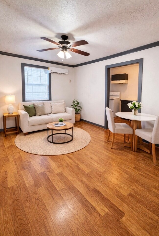 Building Photo - 5320 Polk St Unit 14