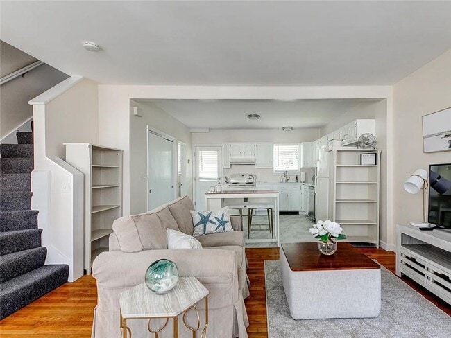 Photo - 27 Thames St