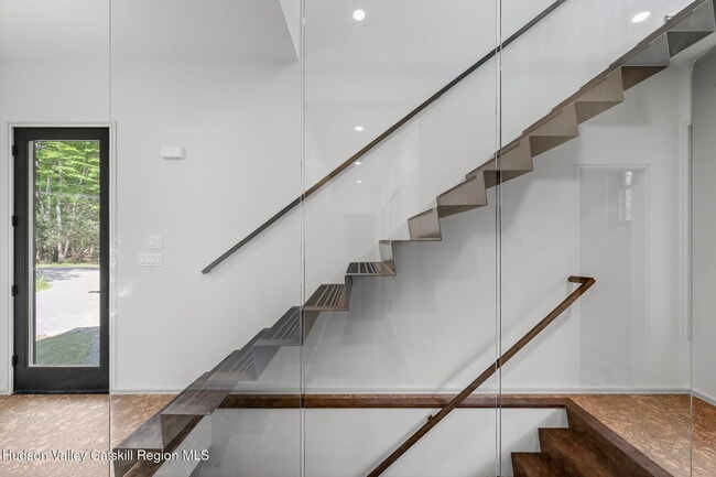 Photo - 178 Chestnut Hill Rd