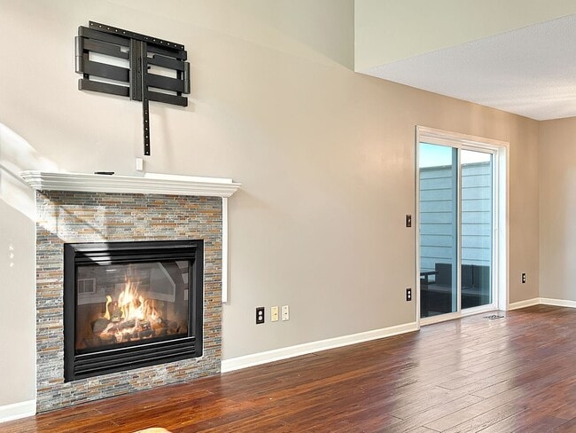 Photo - 13821 Edgewood Ave