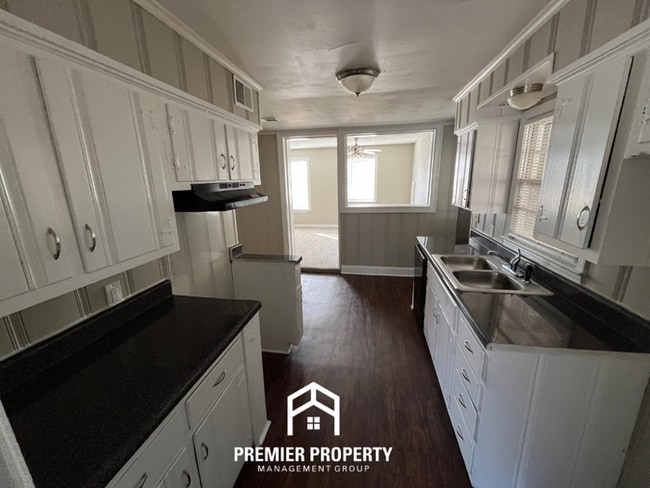 Photo - Move-In Ready 3 Bedroom Home in 38116 - Large Layout & Fenced Yard