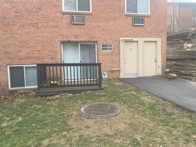 Photo - Hollow Run Apartments