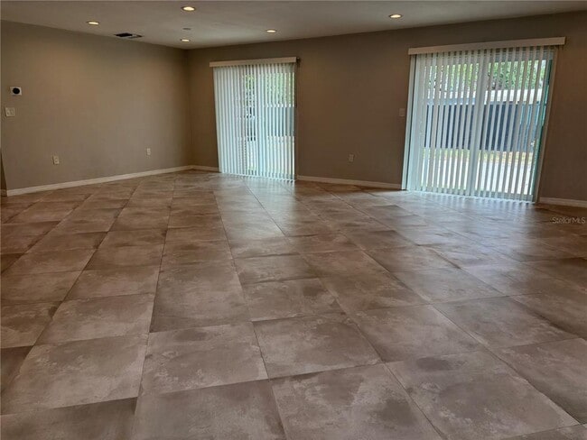 Photo - 5839 Erin Ln S