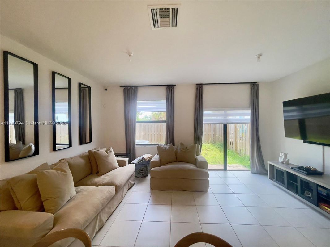 Photo - 10005 SW 228th Terrace Casa Adosada