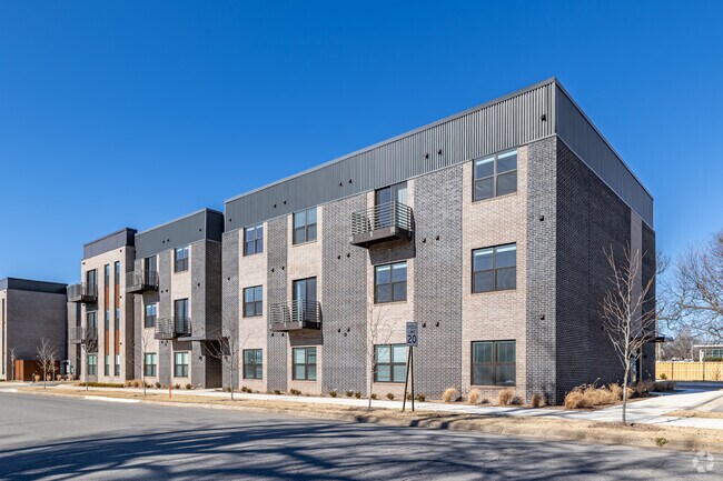 Photo - Big Emma Apartments