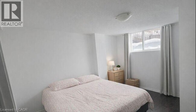 Photo - 95 Baffin Cres