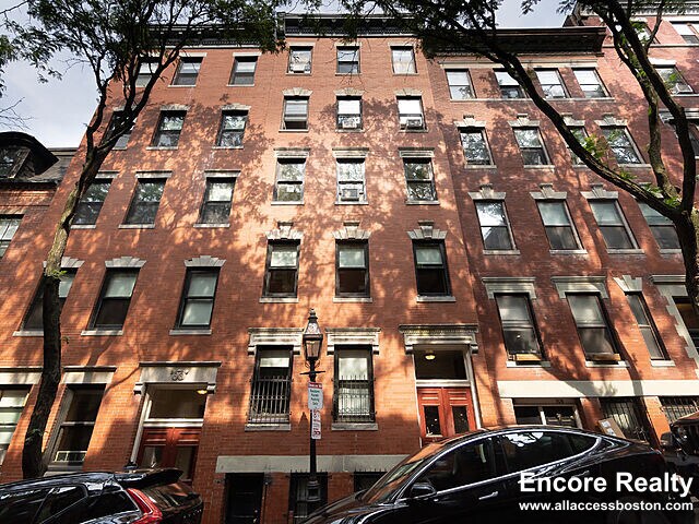 Building Photo - 48 Garden St Unit 4